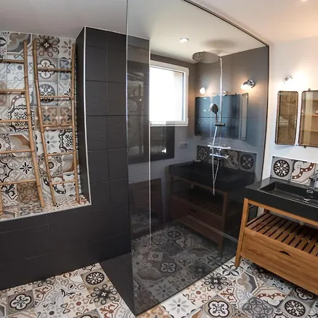 Prázdninový dům Longere Pierres/modernite Proche Mer/la Guittiere